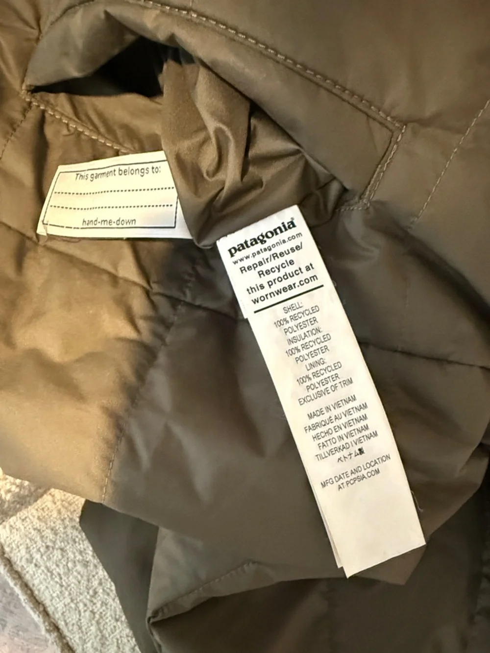 Patagonia Olive Hooded Puffer Jacket - Picture 4 of 4